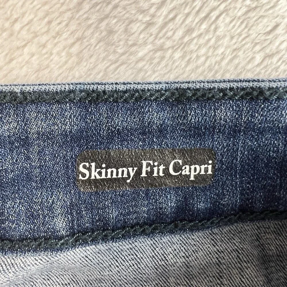 Judy Blue 7‎ / 28 Skinny Fit Capri Jeans Mid Rise Distressed Stretch Denim Blue
